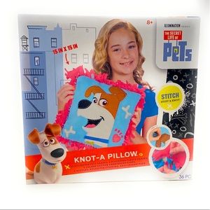 The Secret Life of Pets Knot a pillow